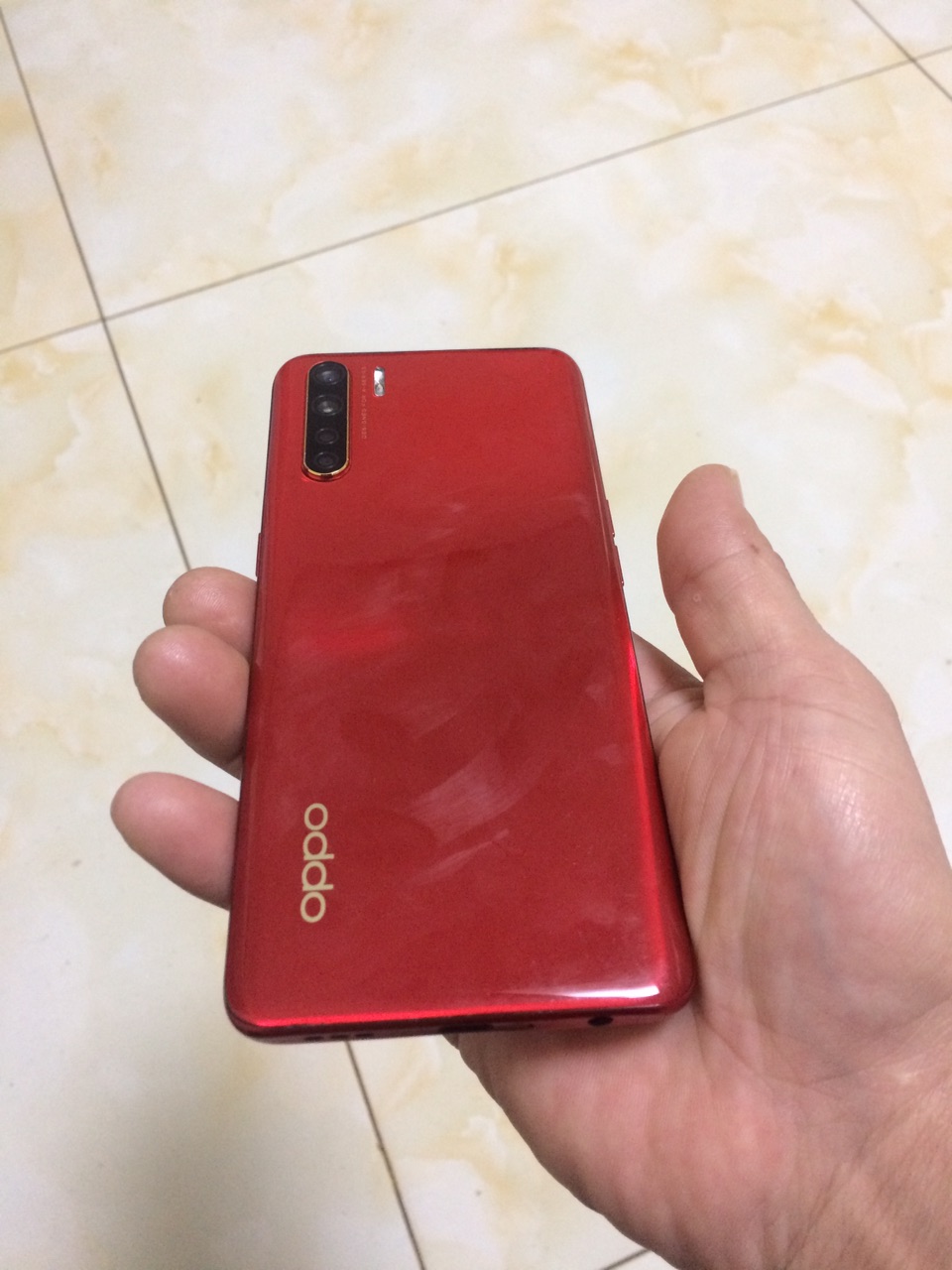 oppoa91 8 128 800块钱