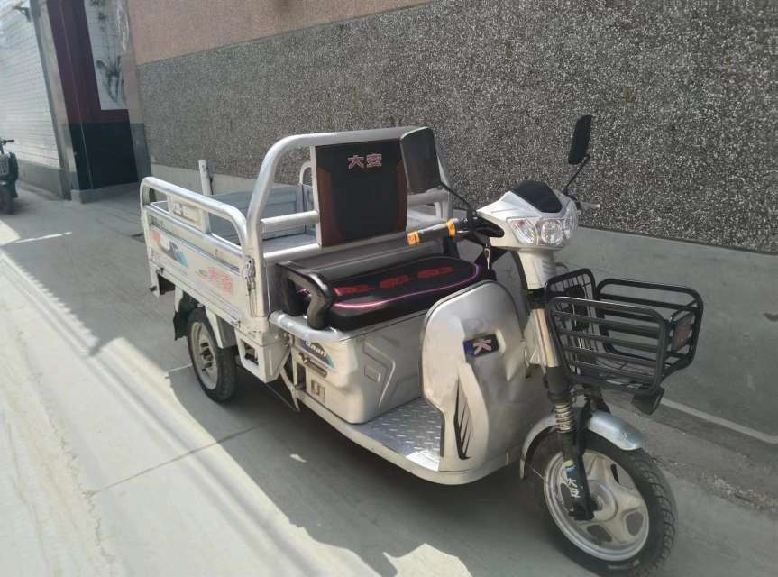 大安電動三輪車閒置低價轉讓